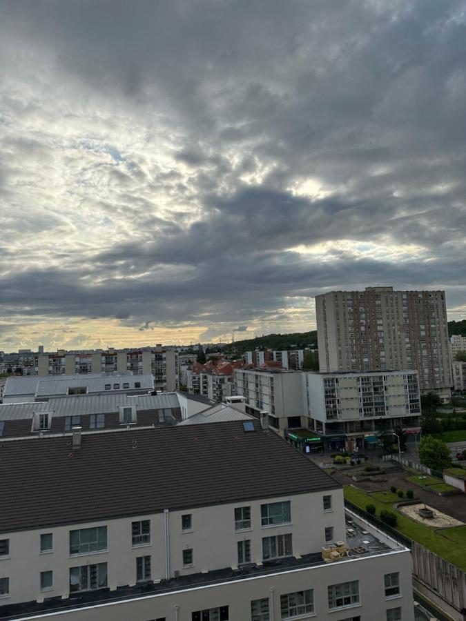 Magnifique Appartement Neuilly Sur Marne Entre Paris Et Disneyland Exterior photo